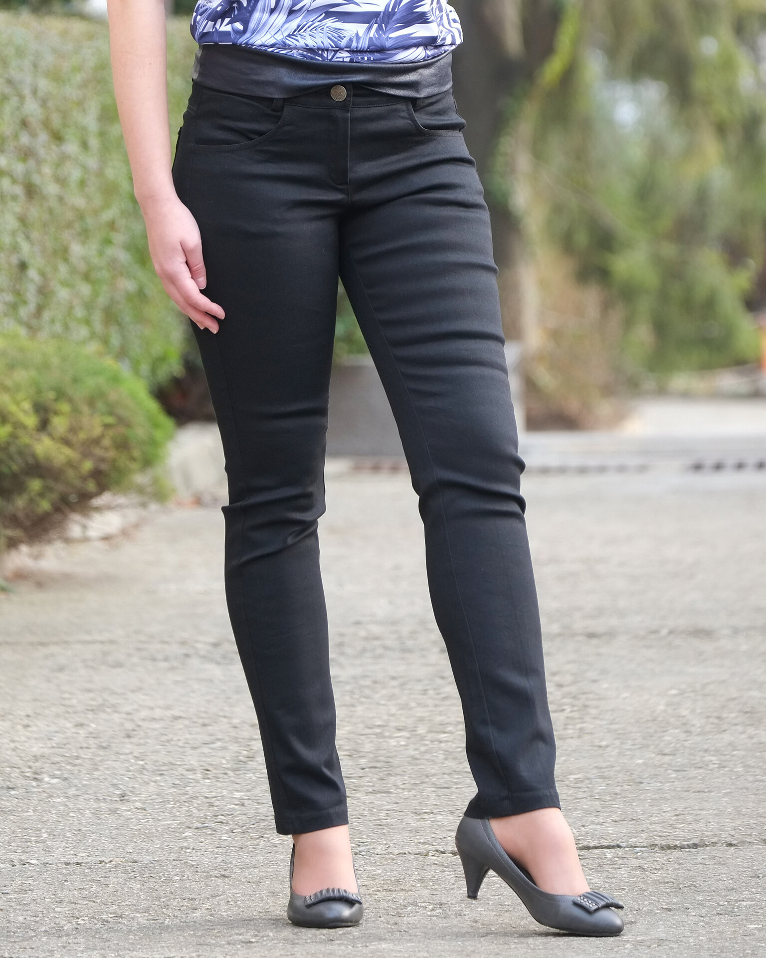 Black Jeans Black Jeans