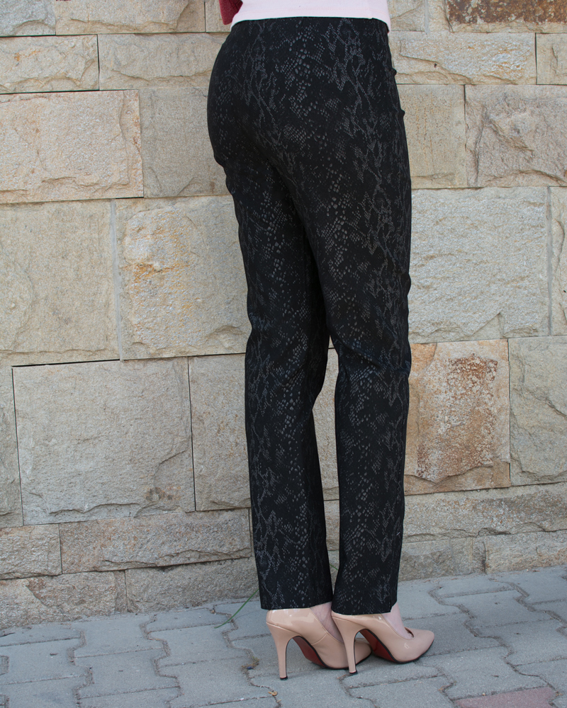 ЧЕРЕН ФИГУРАЛЕН ПАНТАЛОН