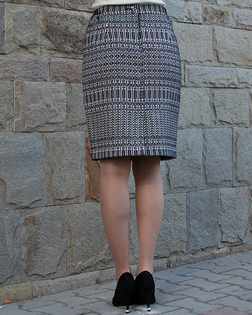 ЕЛЕГАНТНА ДАМСКА ПОЛА ЕЛЕГАНТНА ДАМСКА ПОЛА