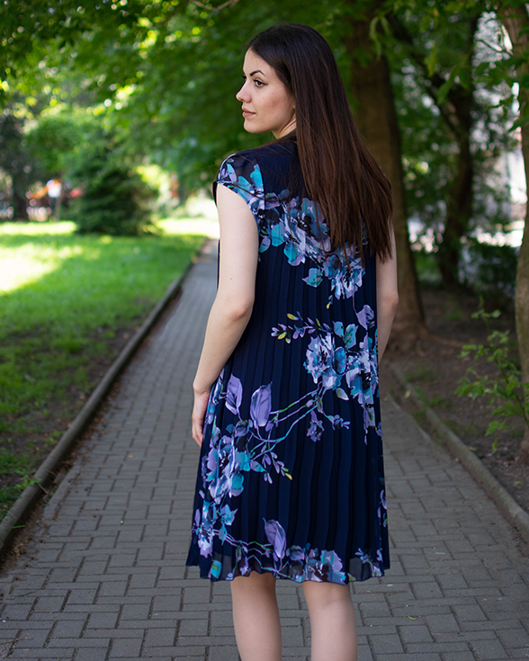 ДАМСКА РОКЛЯ ПЛИСЕ ЛИЛАВИ ЦВЕТЯ ДАМСКА РОКЛЯ ПЛИСЕ ЛИЛАВИ ЦВЕТЯ