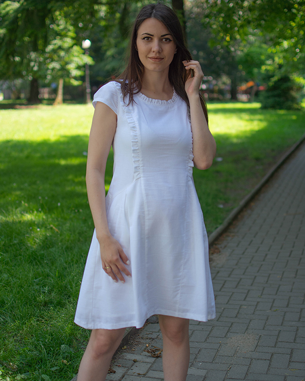 ДАМСКА ЛЕНЕНА РОКЛЯ В БЯЛО ДАМСКА ЛЕНЕНА РОКЛЯ В БЯЛО