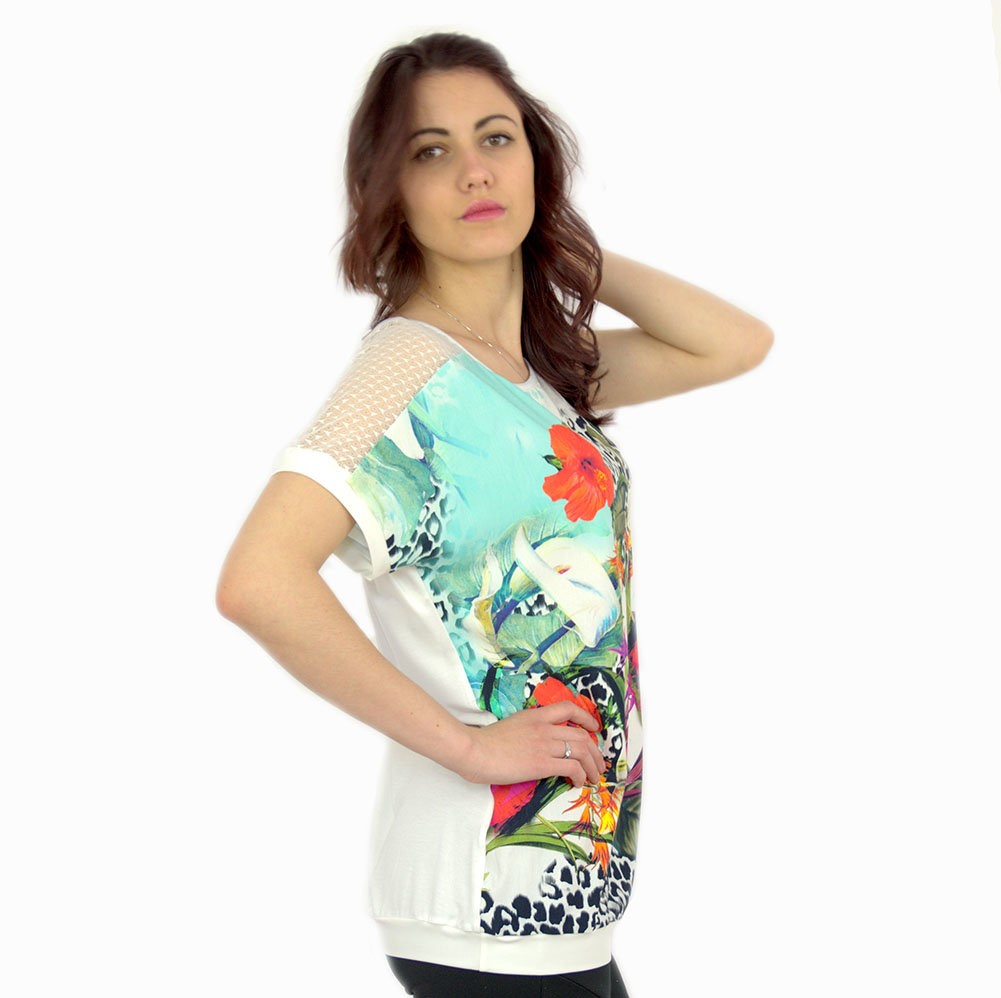 БЛУЗА С МРЕЖА НА ГЪРБА БЛУЗА С МРЕЖА НА ГЪРБА