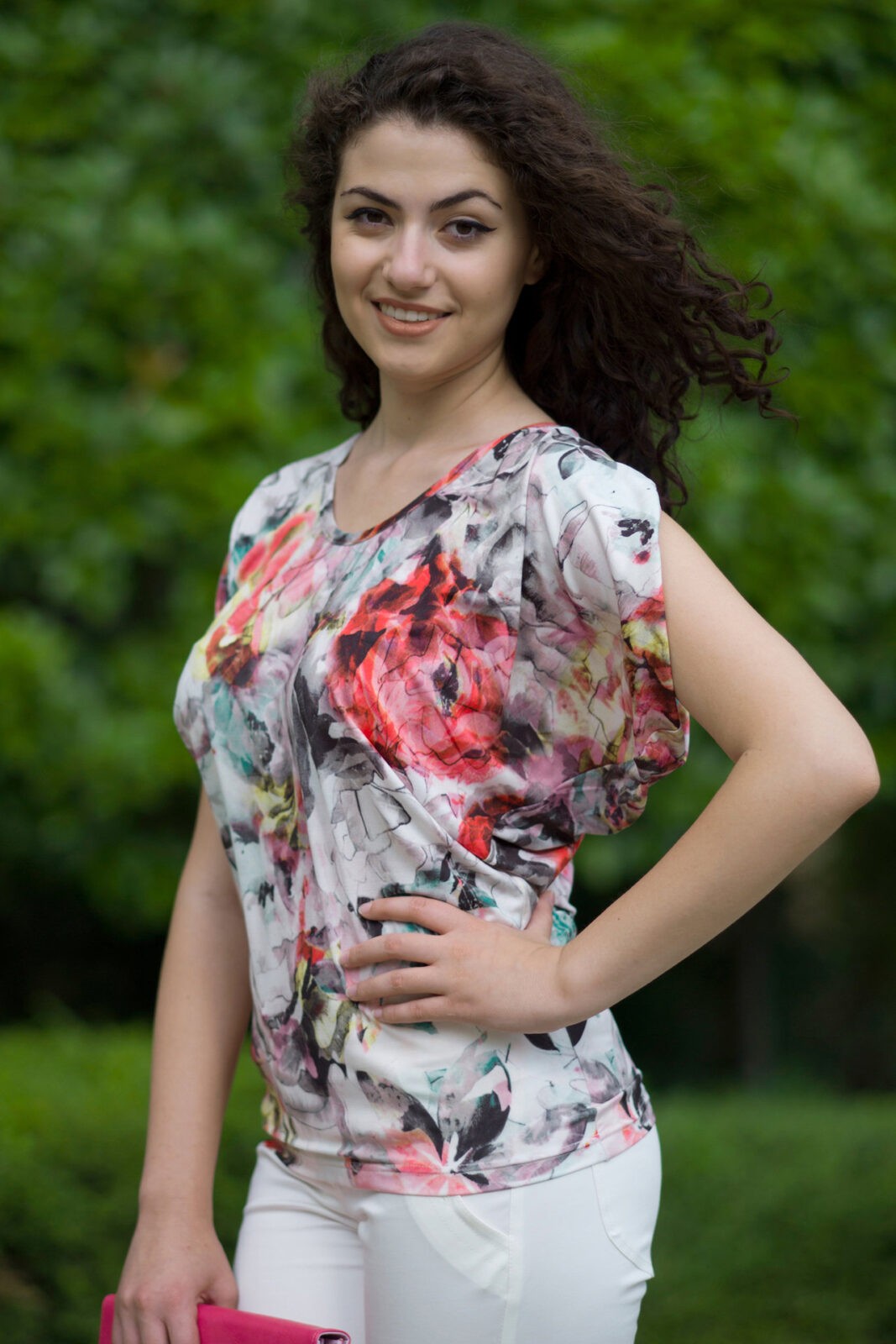 БЛУЗА С ПАДНАЛО РАМО БЛУЗА С ПАДНАЛО РАМО