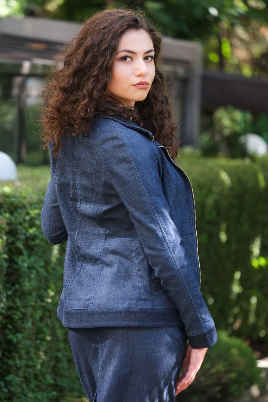 ДЪНКОВО ЯКЕ ПЛЮШ ДЪНКОВО ЯКЕ ПЛЮШ